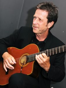 Solo artiest Mook gitarist gipsy latin muziek